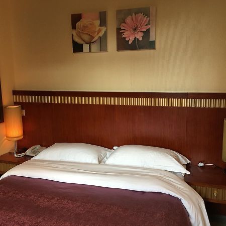 Eastern Beauty Hotel Taipei Esterno foto