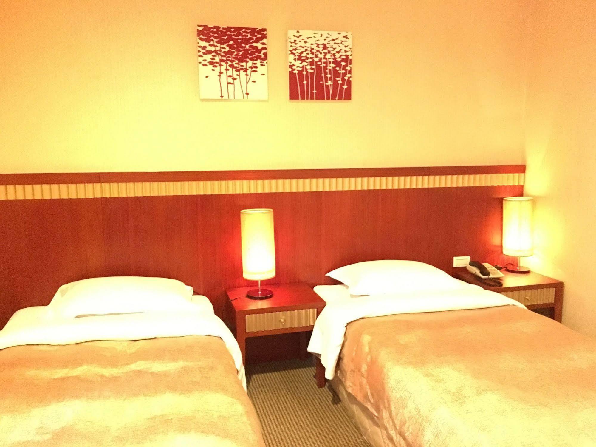 Eastern Beauty Hotel Taipei Esterno foto